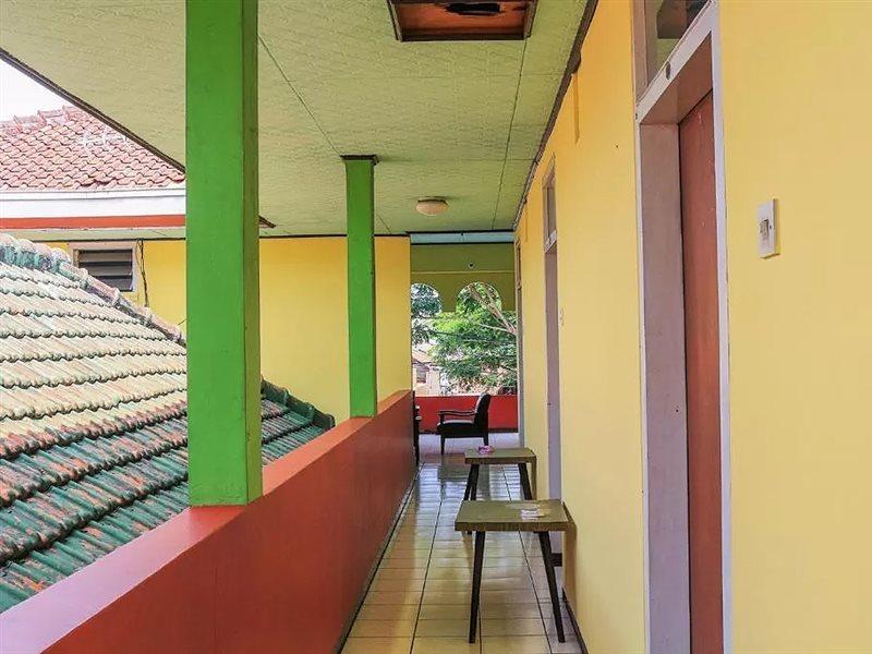 Oyo Life 1708 Hotel Budi Famili 1 Syariah Ciamis Exteriér fotografie