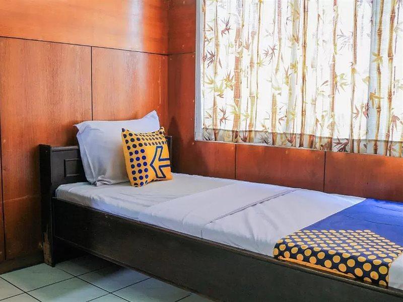 Oyo Life 1708 Hotel Budi Famili 1 Syariah Ciamis Exteriér fotografie