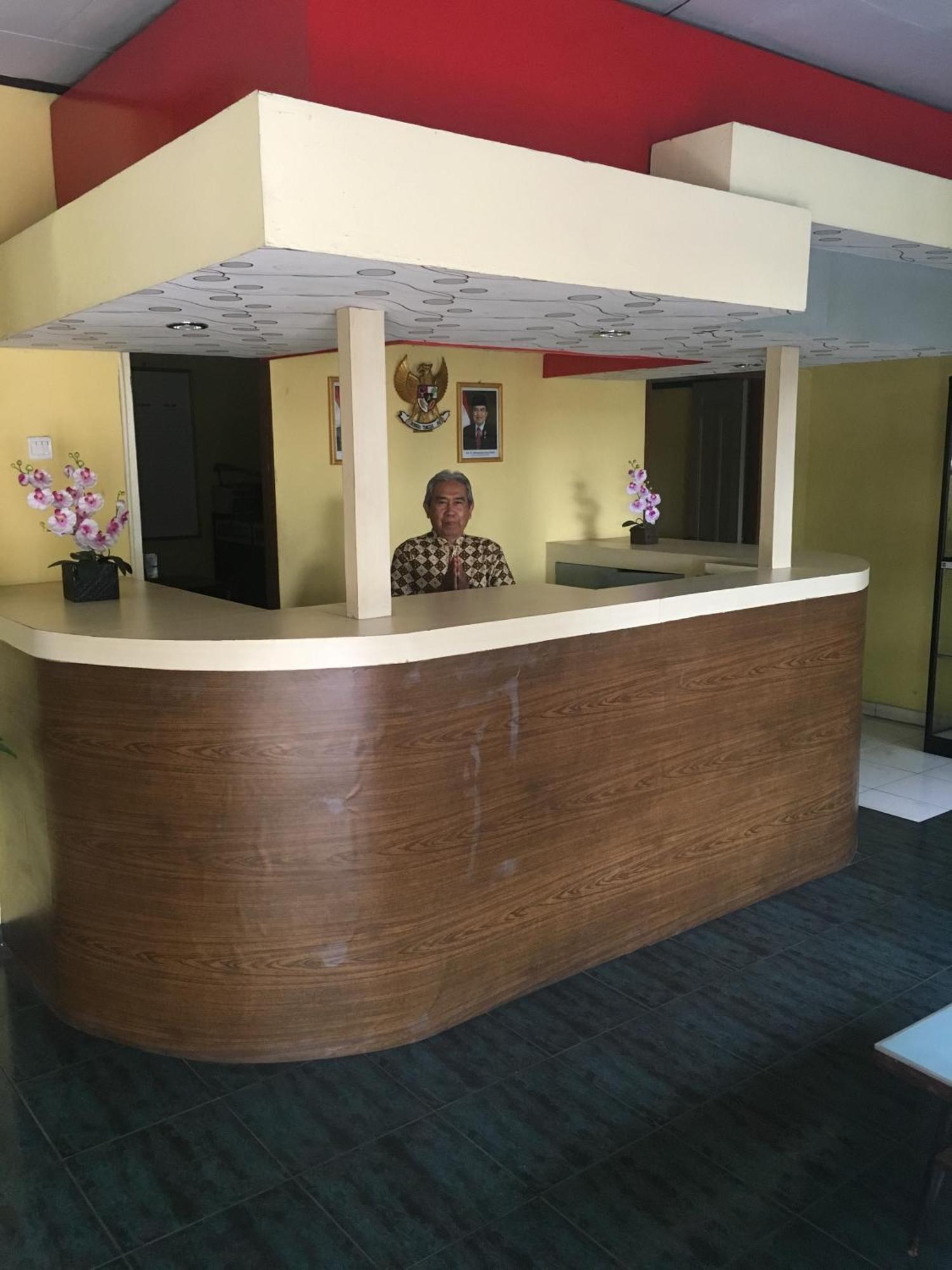Oyo Life 1708 Hotel Budi Famili 1 Syariah Ciamis Exteriér fotografie